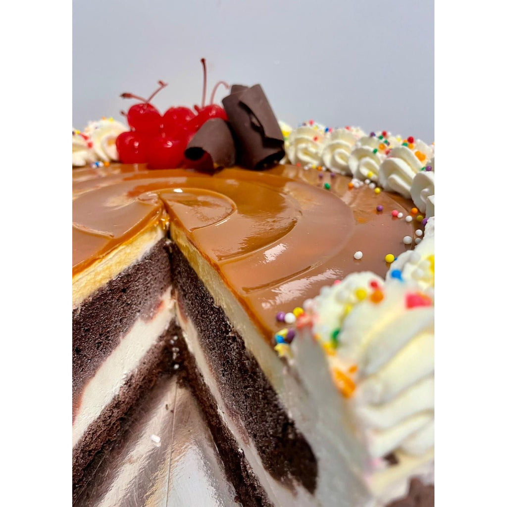 The Sundae – Delectable Desserts Specialty Bakery